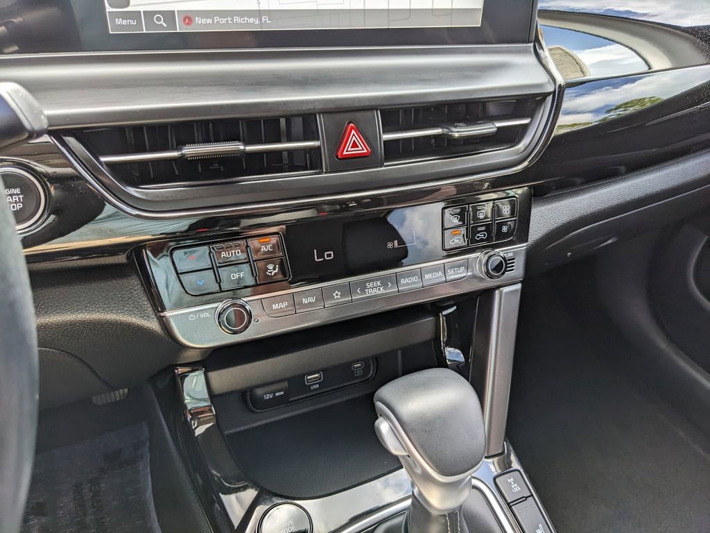 Certified 2025 Kia Seltos S image 24