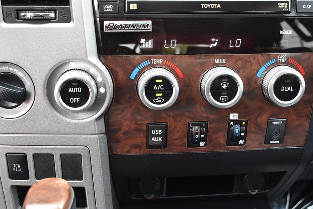 Used 2013 Toyota Tundra Platinum image 22