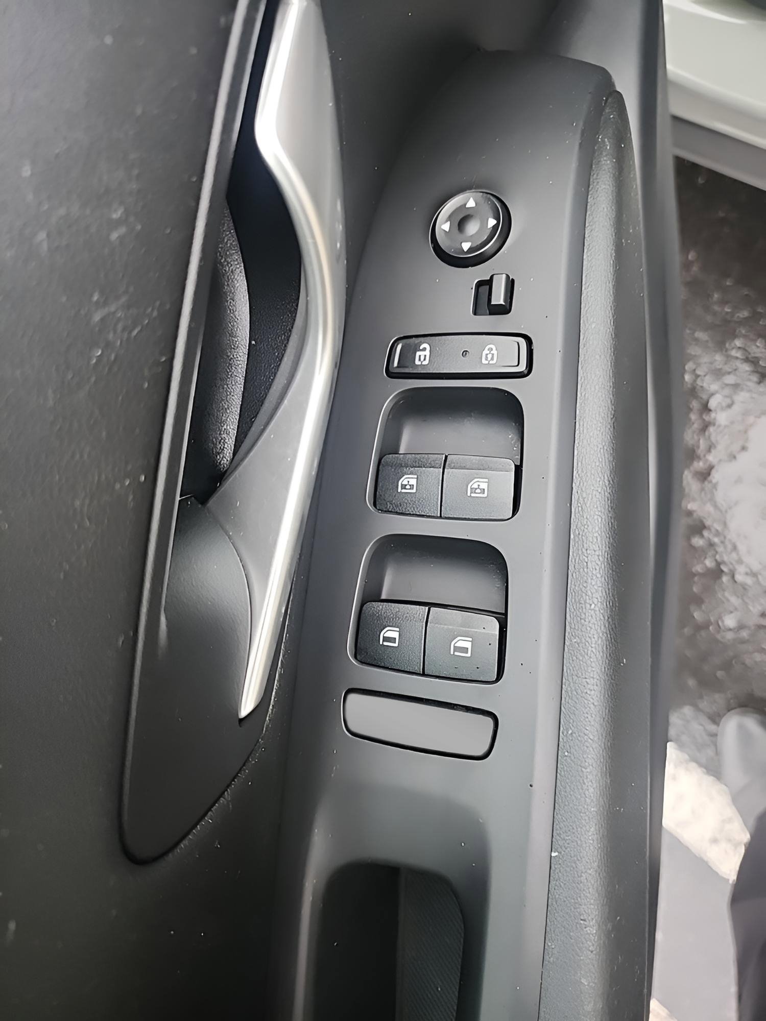 Used 2024 Hyundai Santa Cruz SEL w/ Activity Package image 16