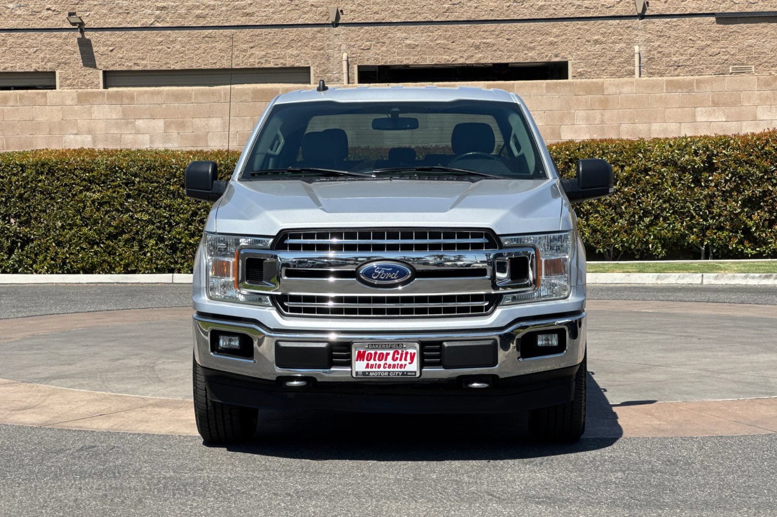 Used 2019 Ford F150 XLT w/ Equipment Group 302A Luxury AWD/4WD image 9