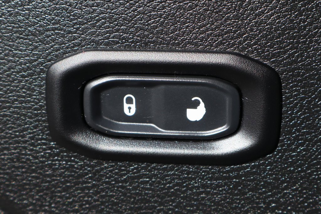 Used 2020 Jeep Gladiator Sport w/ Quick Order Package 24S image 18