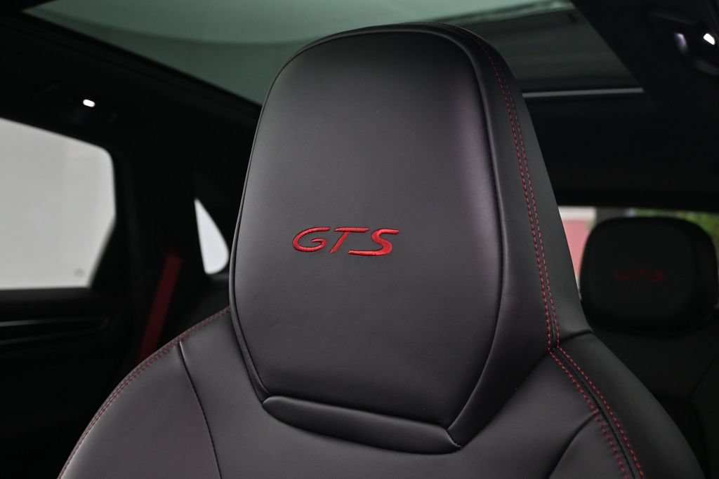 Certified 2023 Porsche Cayenne GTS w/ Assistance Package AWD/4WD image 17