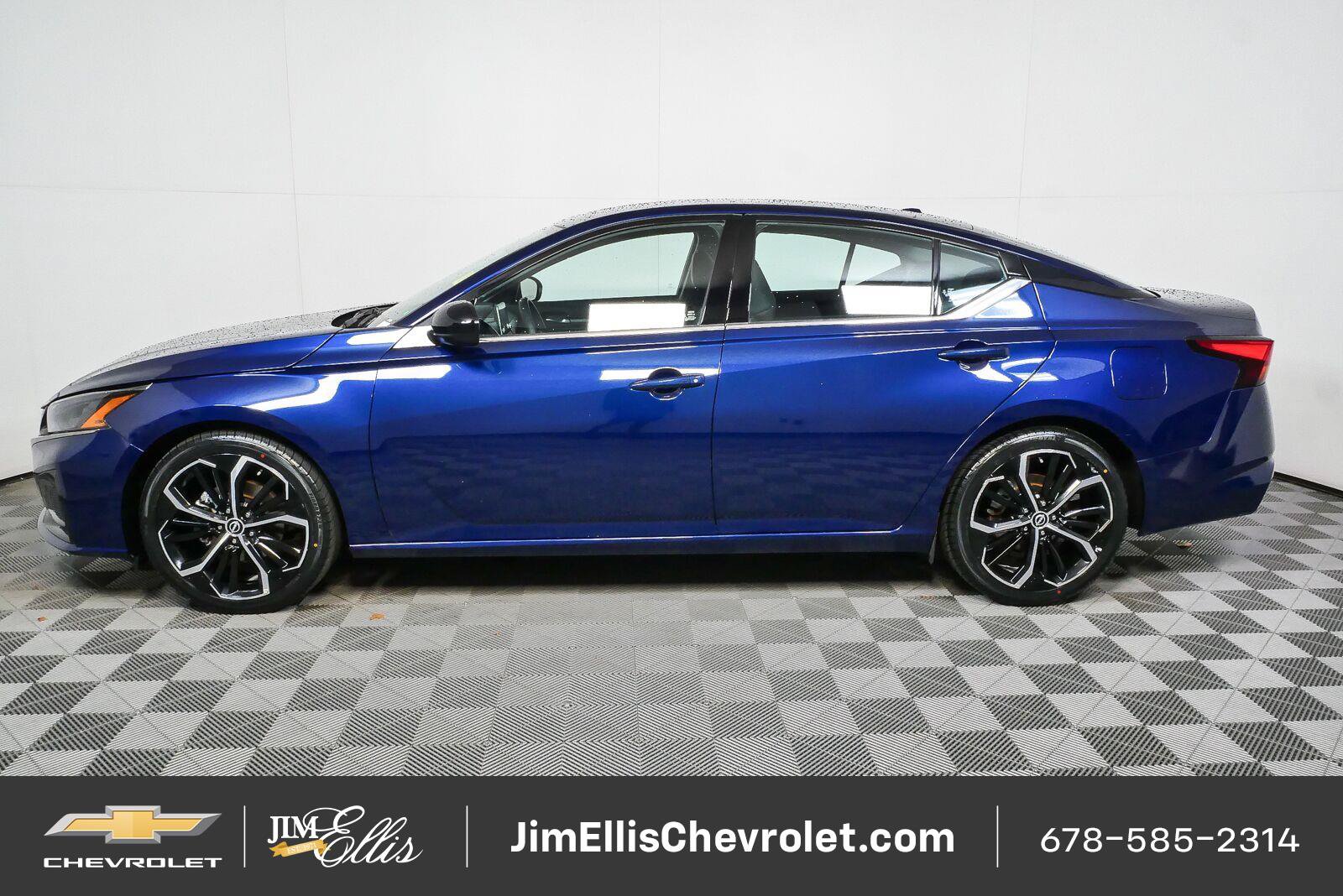 Used 2024 Nissan Altima 2.5 SR FWD image 23