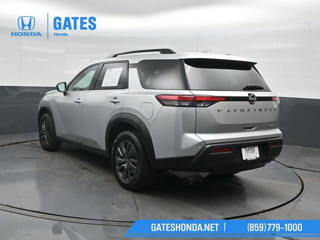 Used 2023 Nissan Pathfinder SV image 8