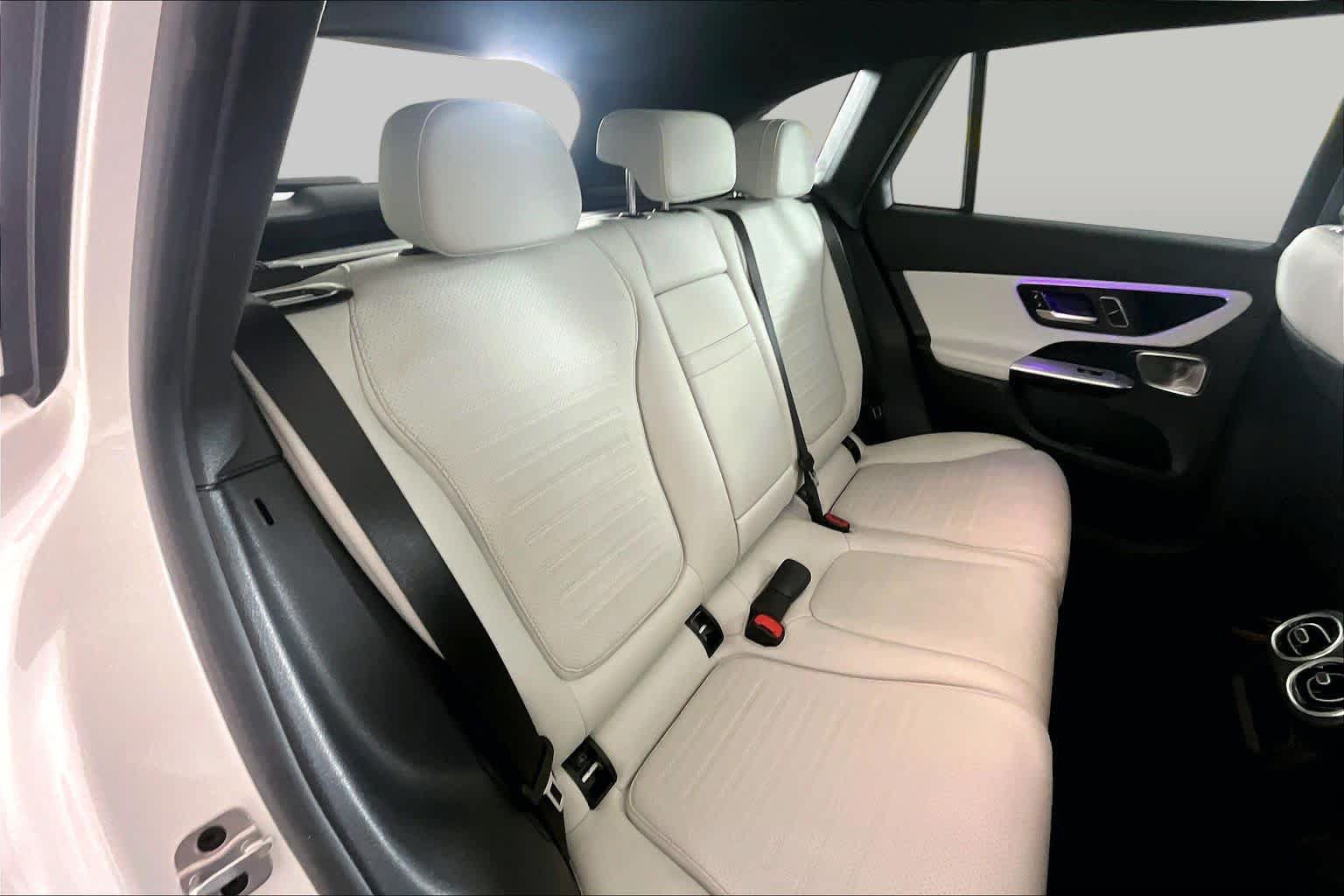 Used 2023 Mercedes-Benz GLC 300 image 19