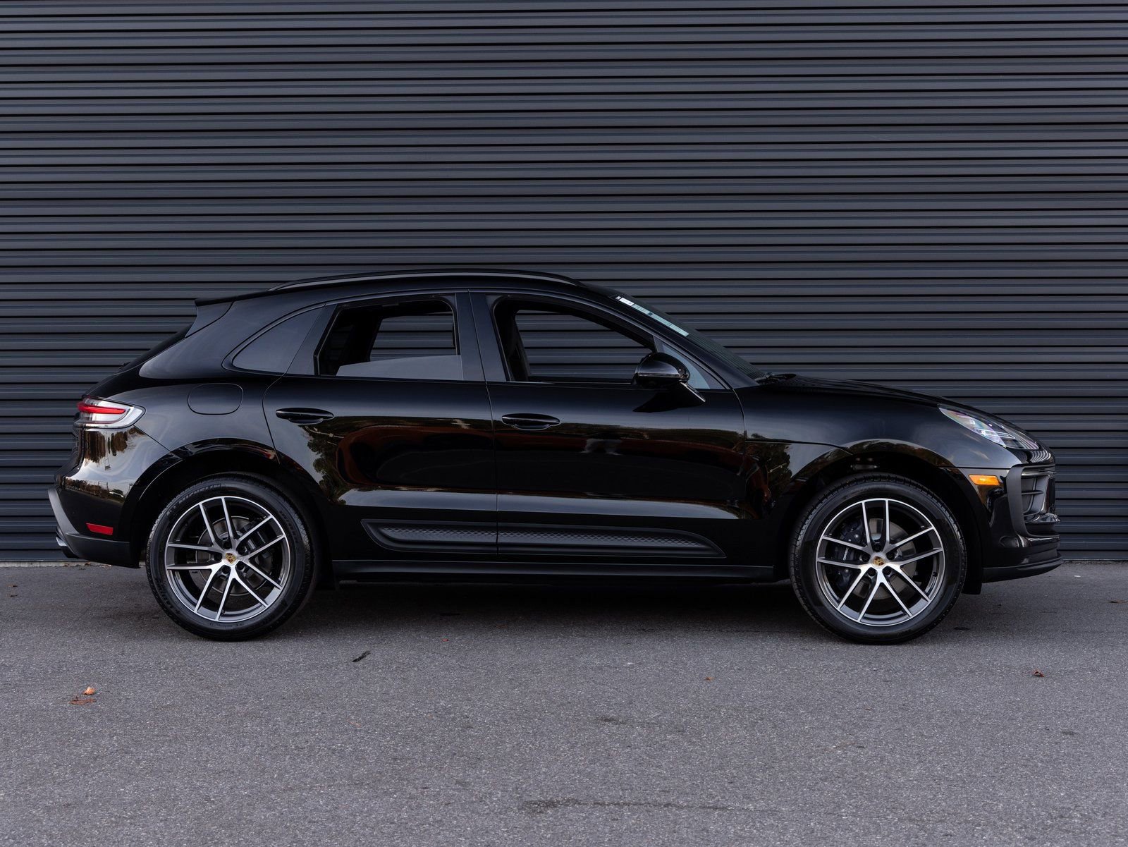 New 2026 Porsche Macan image 8