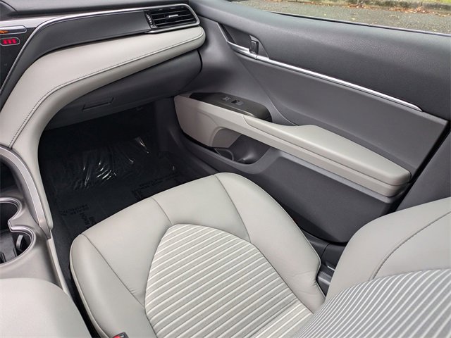 Used 2023 Toyota Camry SE image 15