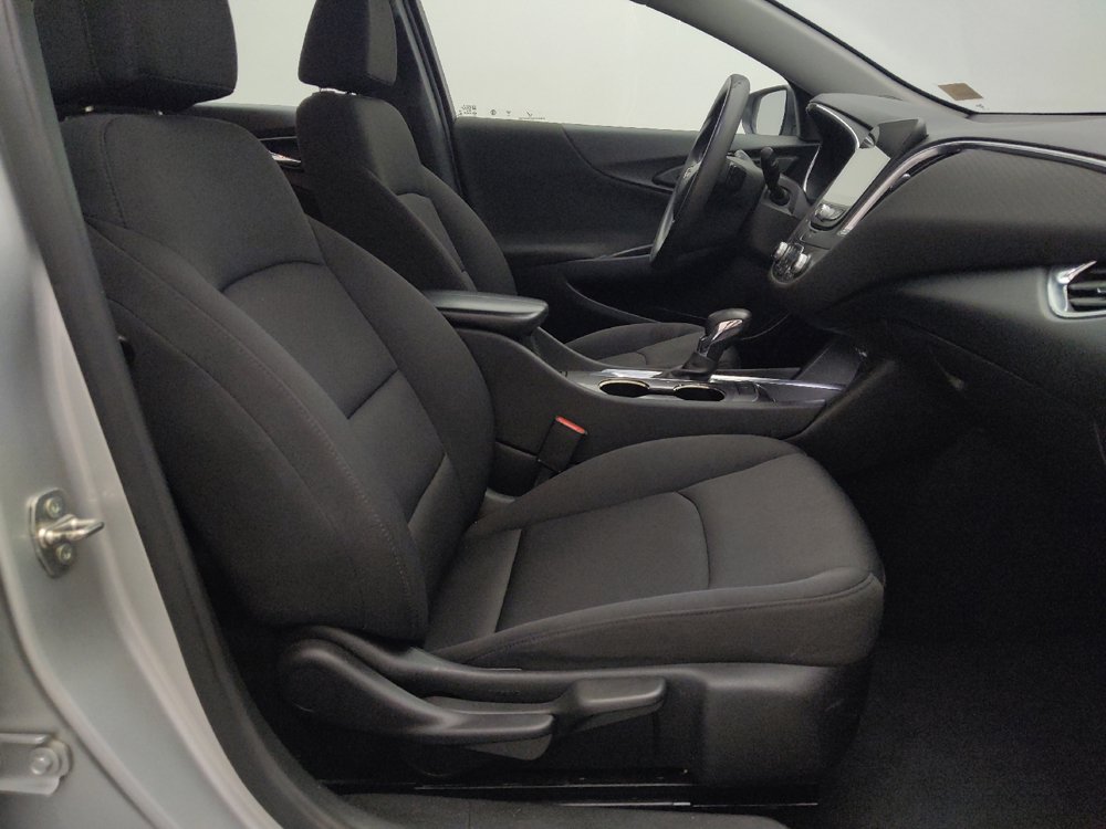 Used 2021 Chevrolet Malibu LT FWD image 21
