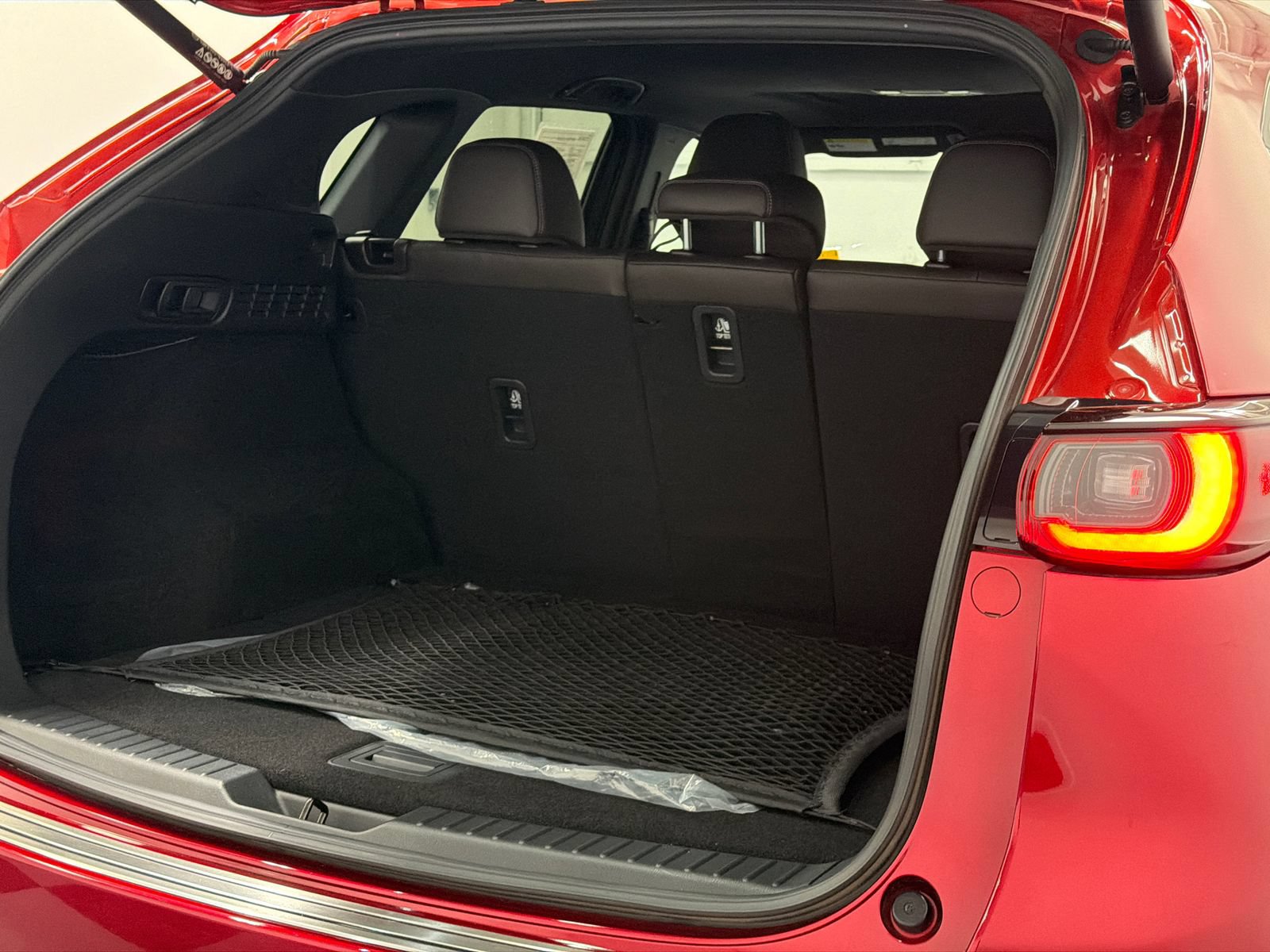 Certified 2025 MAZDA CX-5 Signature AWD/4WD image 8