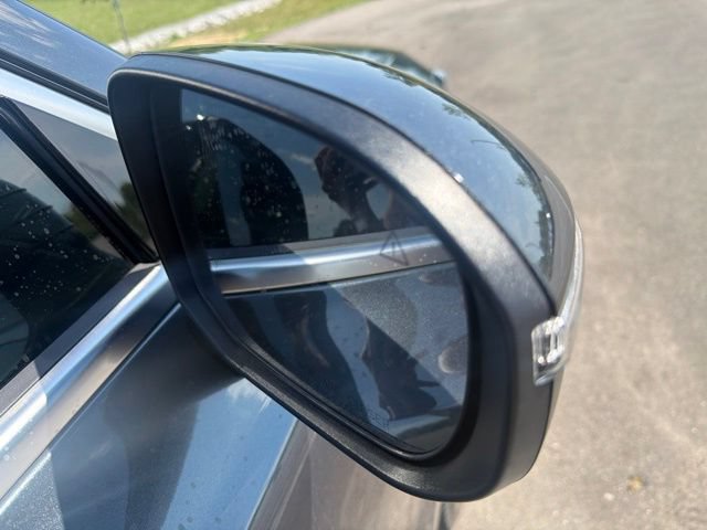 Used 2024 Kia Telluride EX w/ EX Captain's Chair Package AWD/4WD image 6