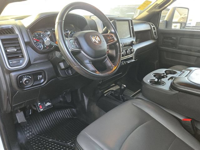 Used 2024 RAM 2500 Tradesman w/ Chrome Appearance Group AWD/4WD image 4