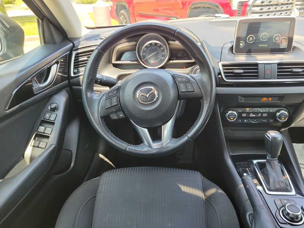 Used 2016 MAZDA MAZDA3 i Touring w/ Popular Equipment Package FWD image 18