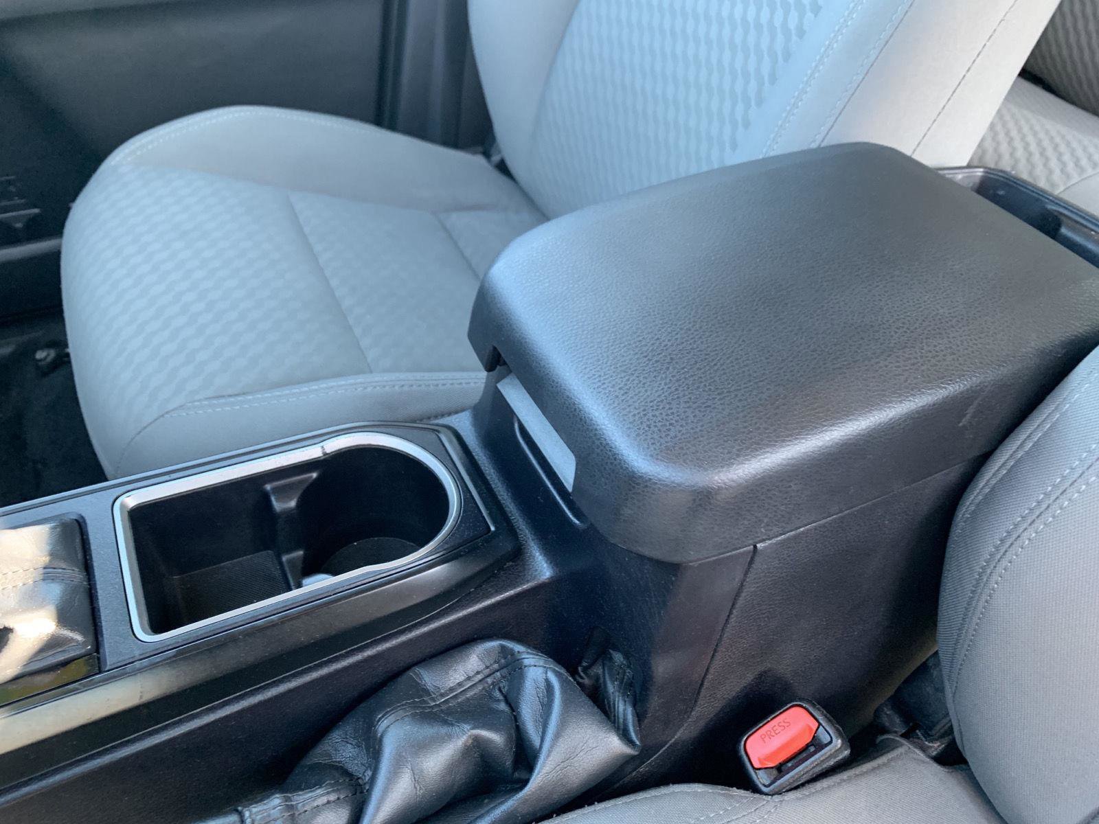 Used 2022 Toyota Tacoma SR image 17