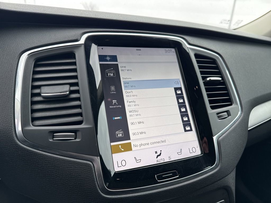 Used 2022 Volvo XC90 T5 Momentum w/ Climate Package image 21