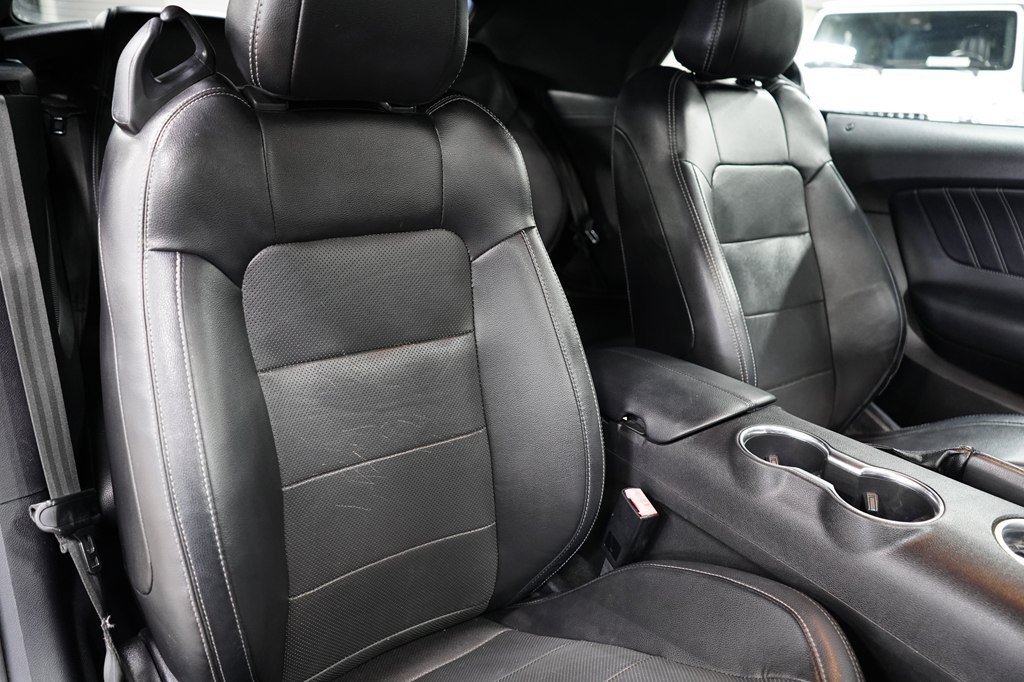 Used 2019 Ford Mustang Premium RWD image 18