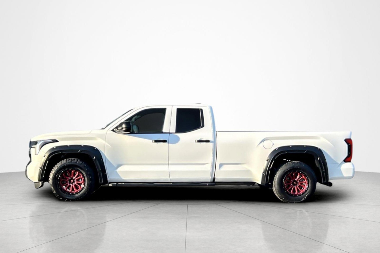 Used 2022 Toyota Tundra SR image 2