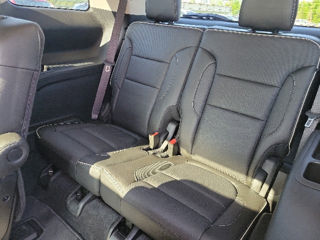 Used 2019 GMC Acadia Denali w/ Technology Package AWD/4WD image 32
