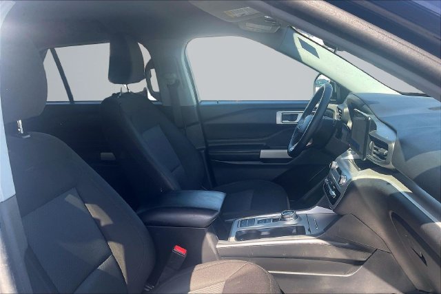 Used 2022 Ford Explorer XLT RWD image 7