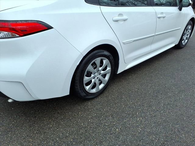 Certified 2024 Toyota Corolla LE image 9