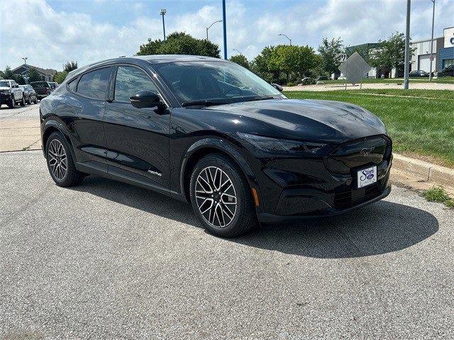 New 2025 Ford Mustang Mach-E Premium image 2