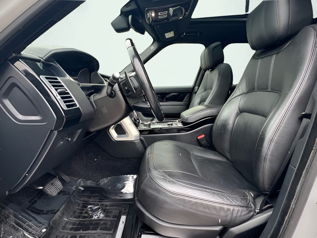 Used 2018 Land Rover Range Rover Supercharged AWD/4WD image 16