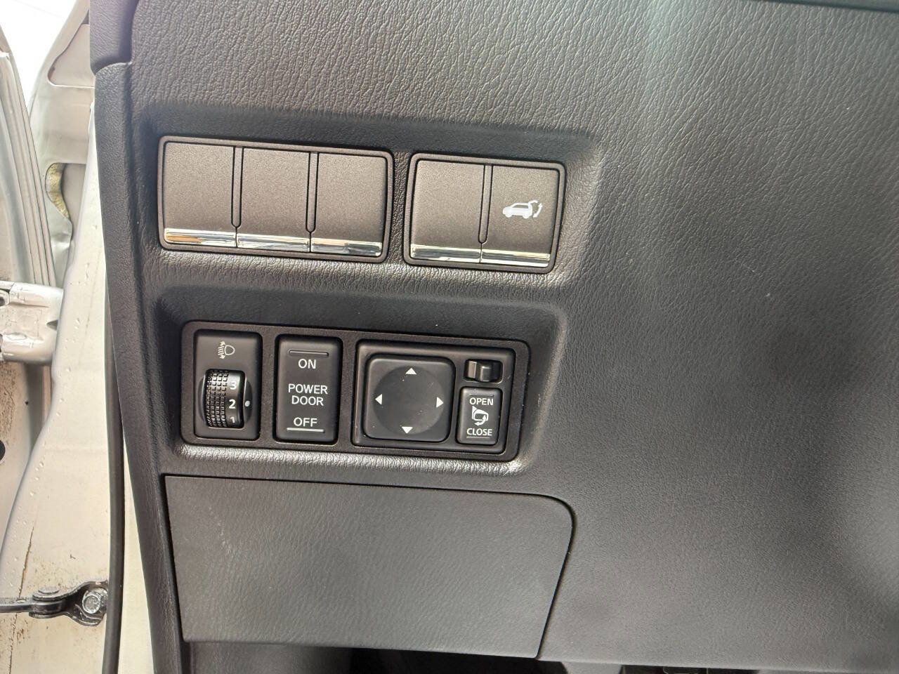 Used 2012 INFINITI QX56 4WD w/ Theater Pkg image 19