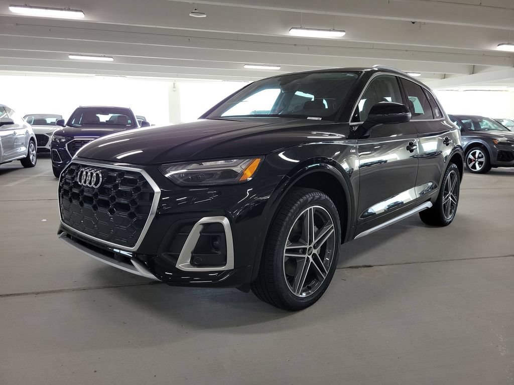 Certified 2024 Audi Q5 e Prestige AWD/4WD image 4