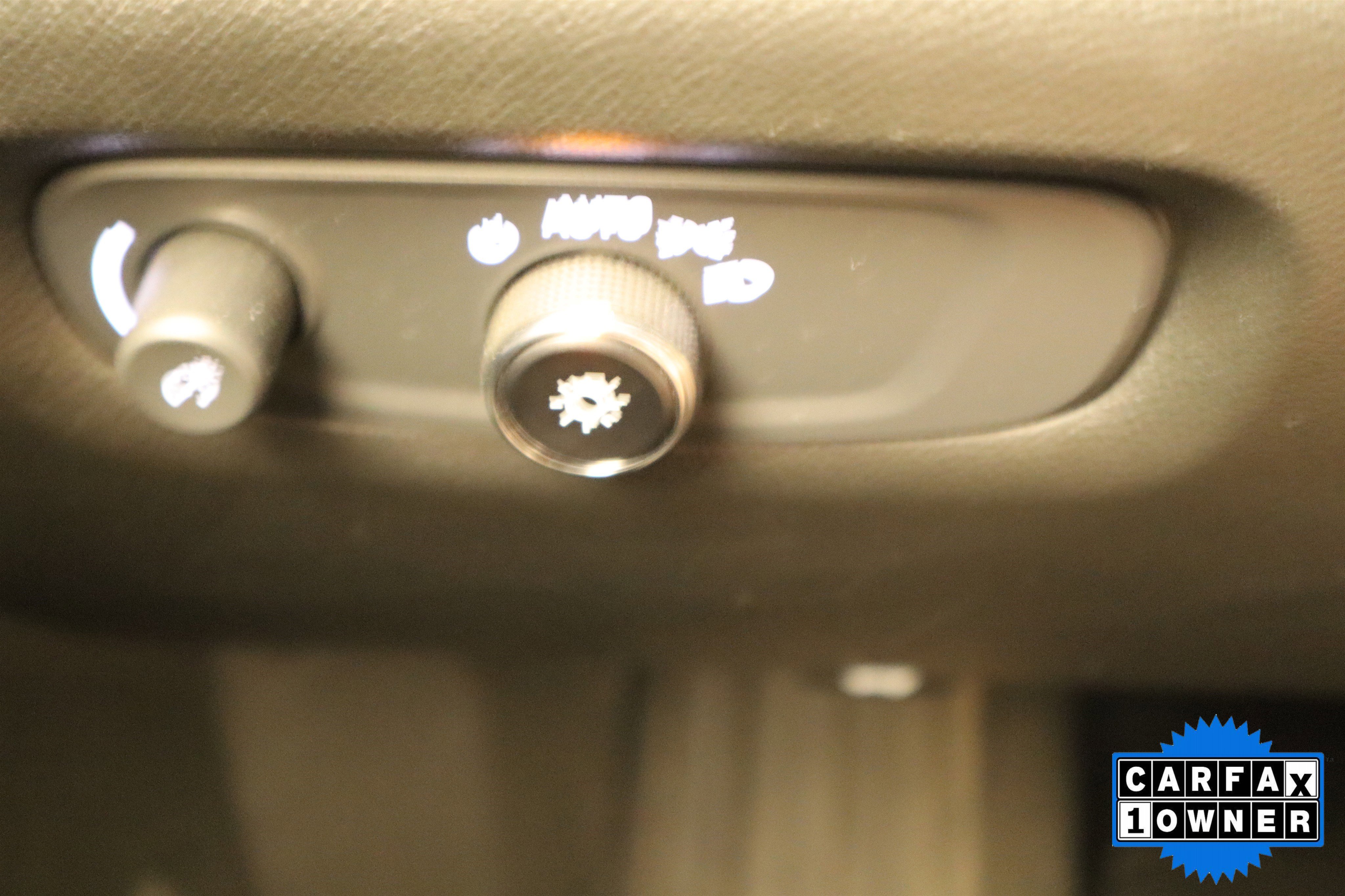 Used 2023 Chevrolet Traverse LT FWD image 33
