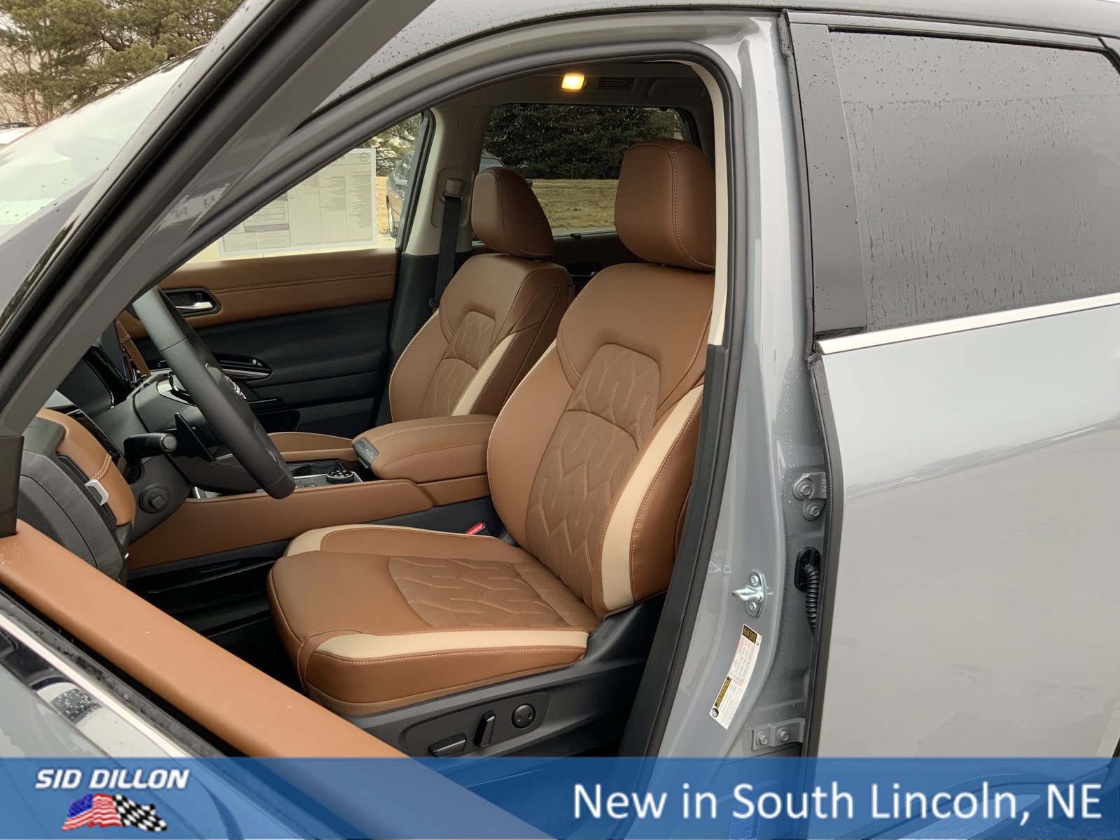 New 2026 Nissan Pathfinder Platinum image 9