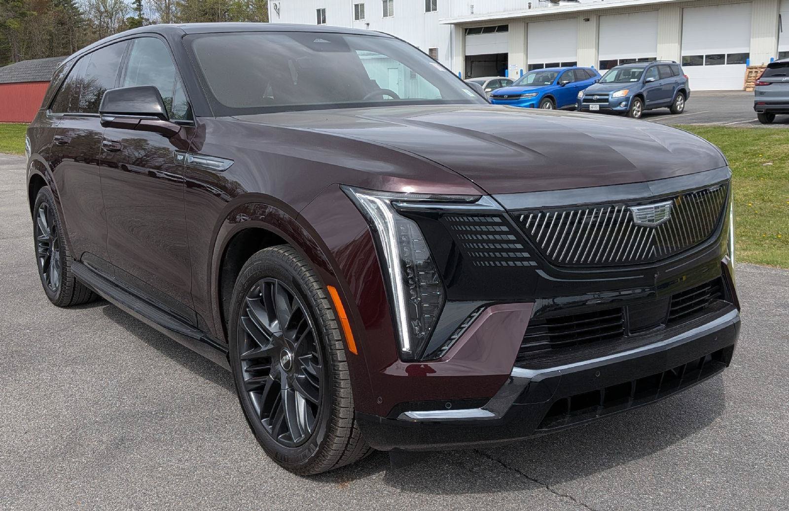 Used 2026 Cadillac Escalade IQ Sport 1 w/ LPO, ONYX Package AWD/4WD image 4