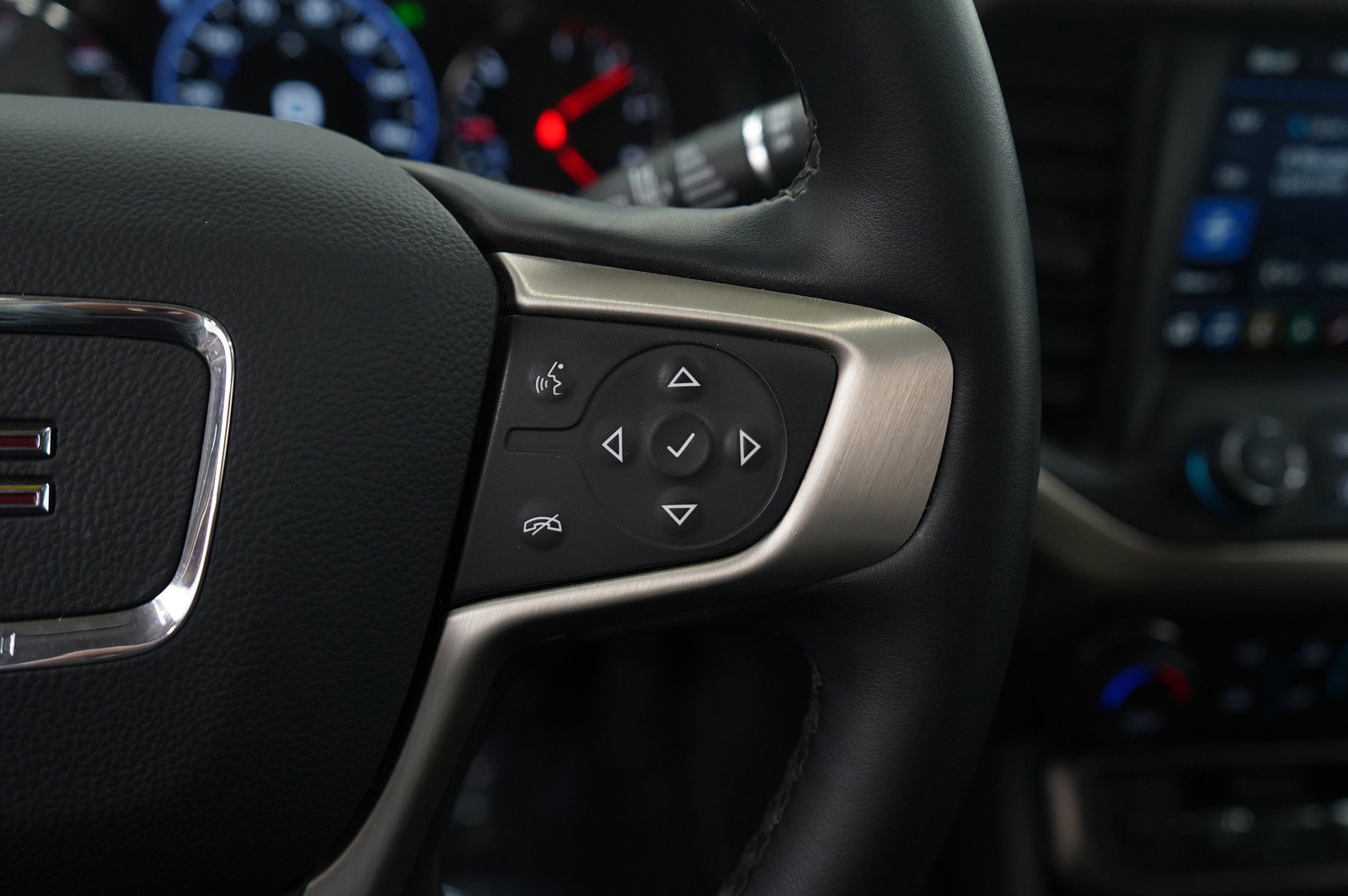 Used 2023 GMC Acadia Denali image 18