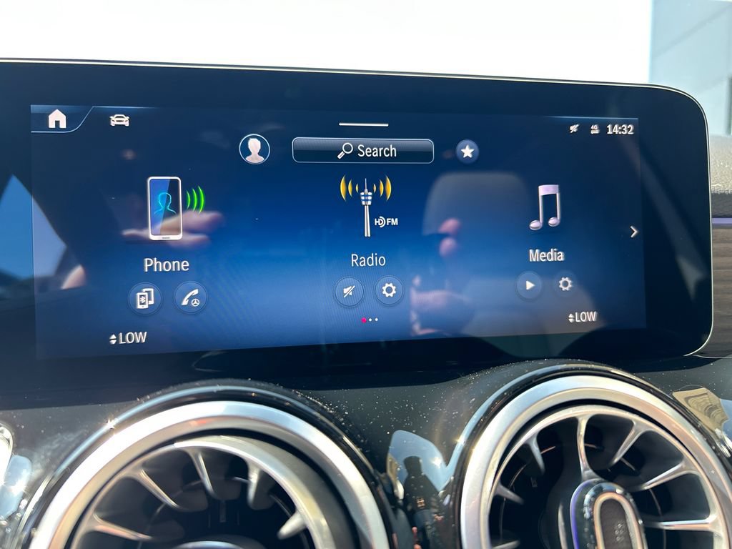 New 2026 Mercedes-Benz GLB 250 4MATIC image 19