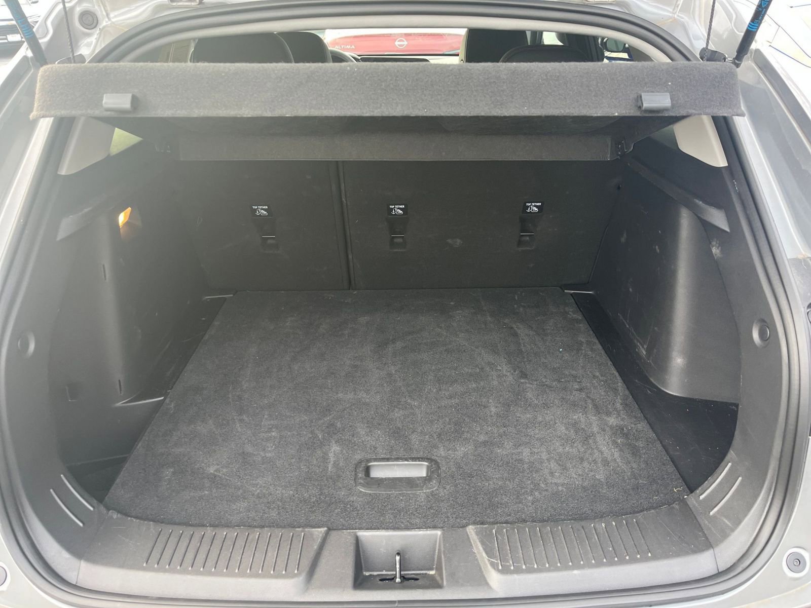 Used 2025 Chevrolet Trax LT image 24