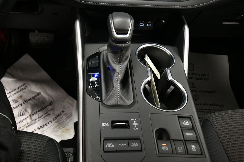 Certified 2024 Toyota Highlander LE image 16