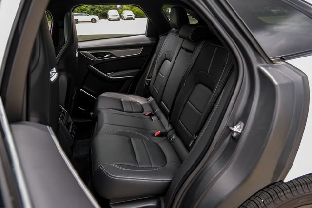 Used 2025 Jaguar F-PACE R-Dynamic S AWD/4WD image 47