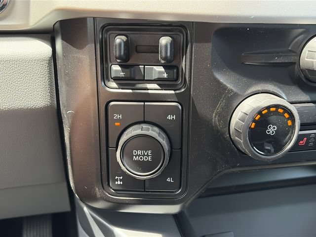 New 2026 Ford F350 XLT w/ XLT Premium Package AWD/4WD image 25