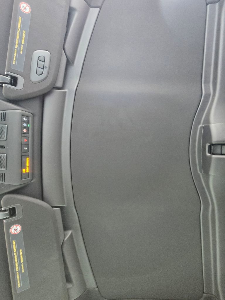 Used 2022 Chevrolet Corvette Stingray Preferred Cpe w/ Z51 Performance Package RWD image 31