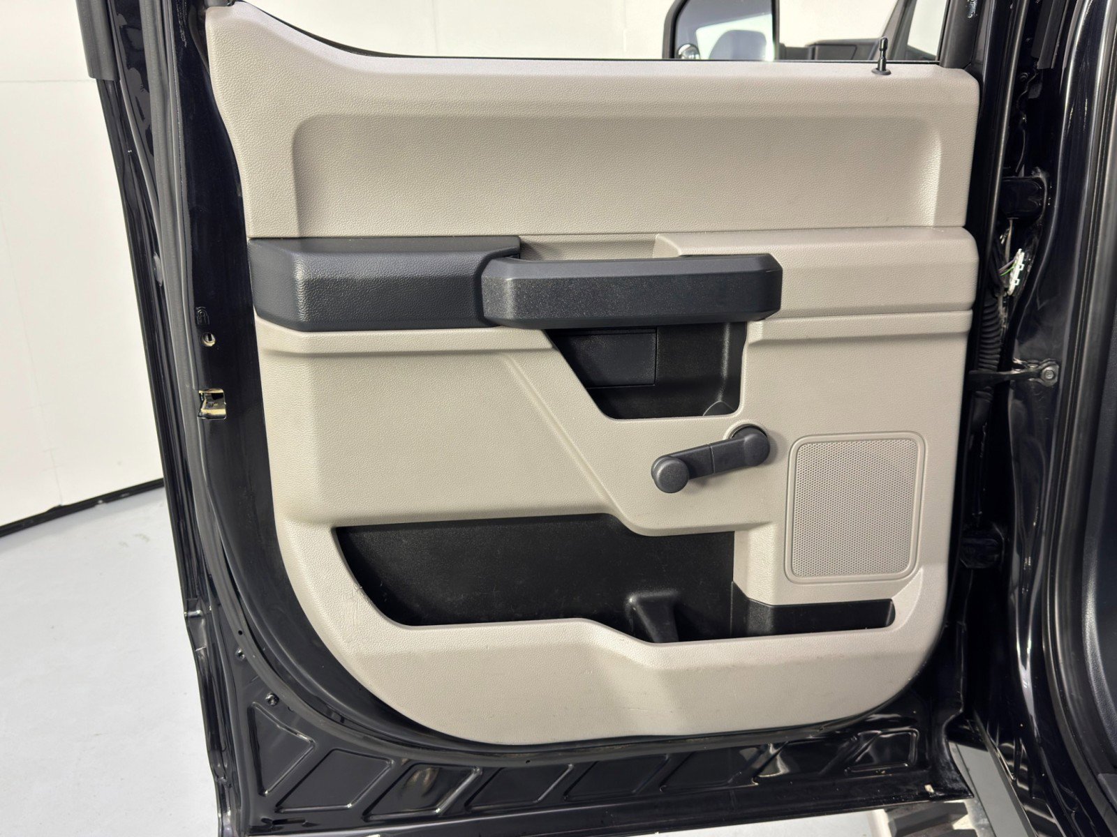 Used 2022 Ford F250 XL w/ STX Appearance Package image 35