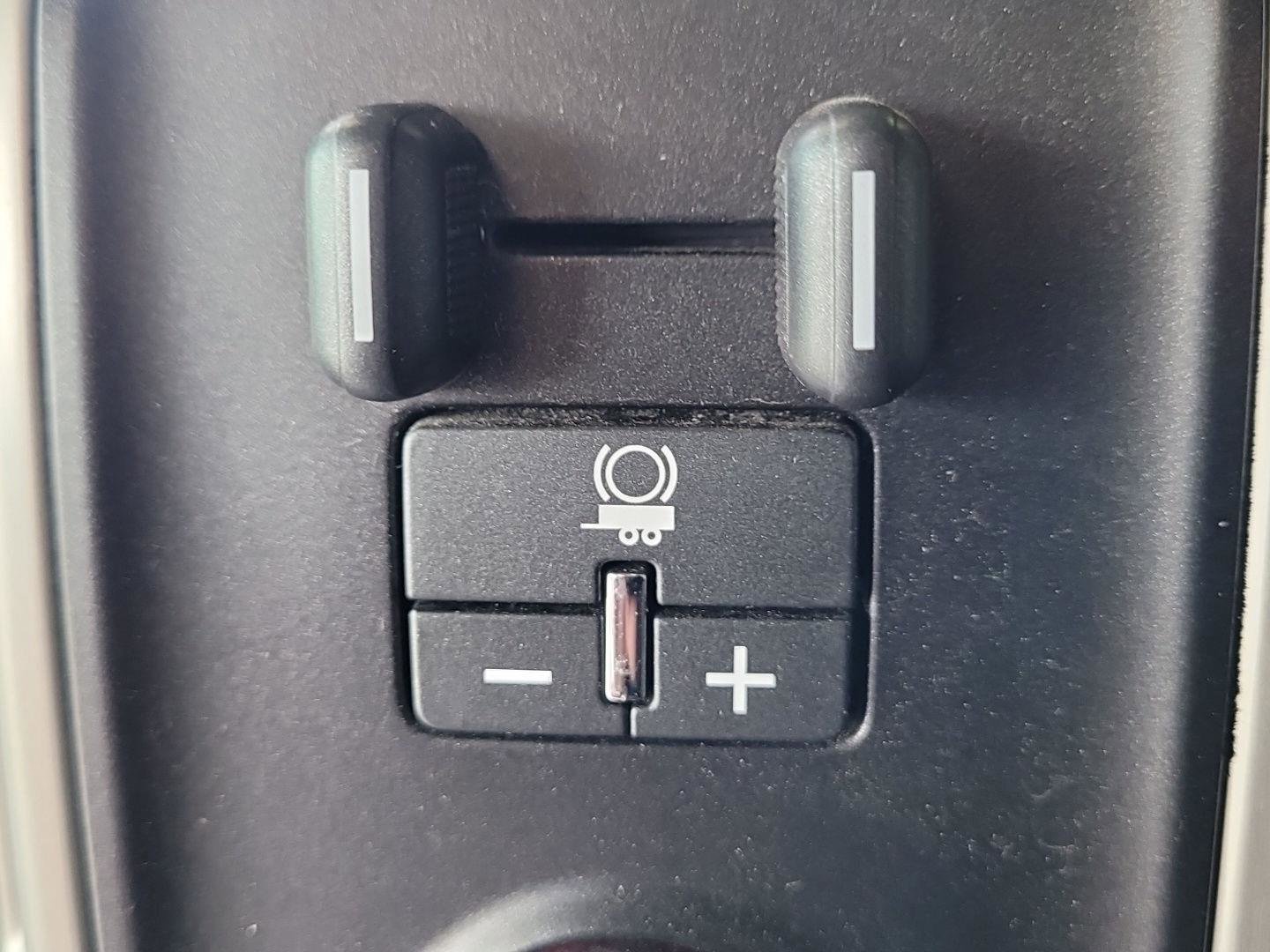 Used 2015 GMC Sierra 1500 SLT w/ Driver Alert Package image 15