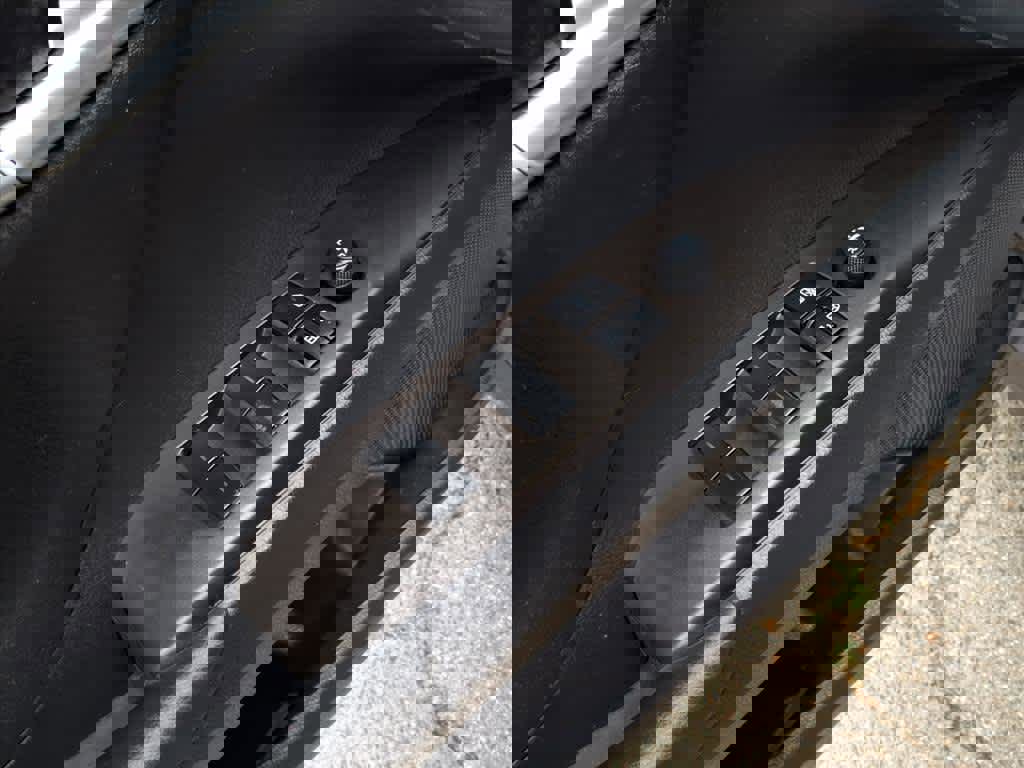 Certified 2023 Toyota Camry LE image 17