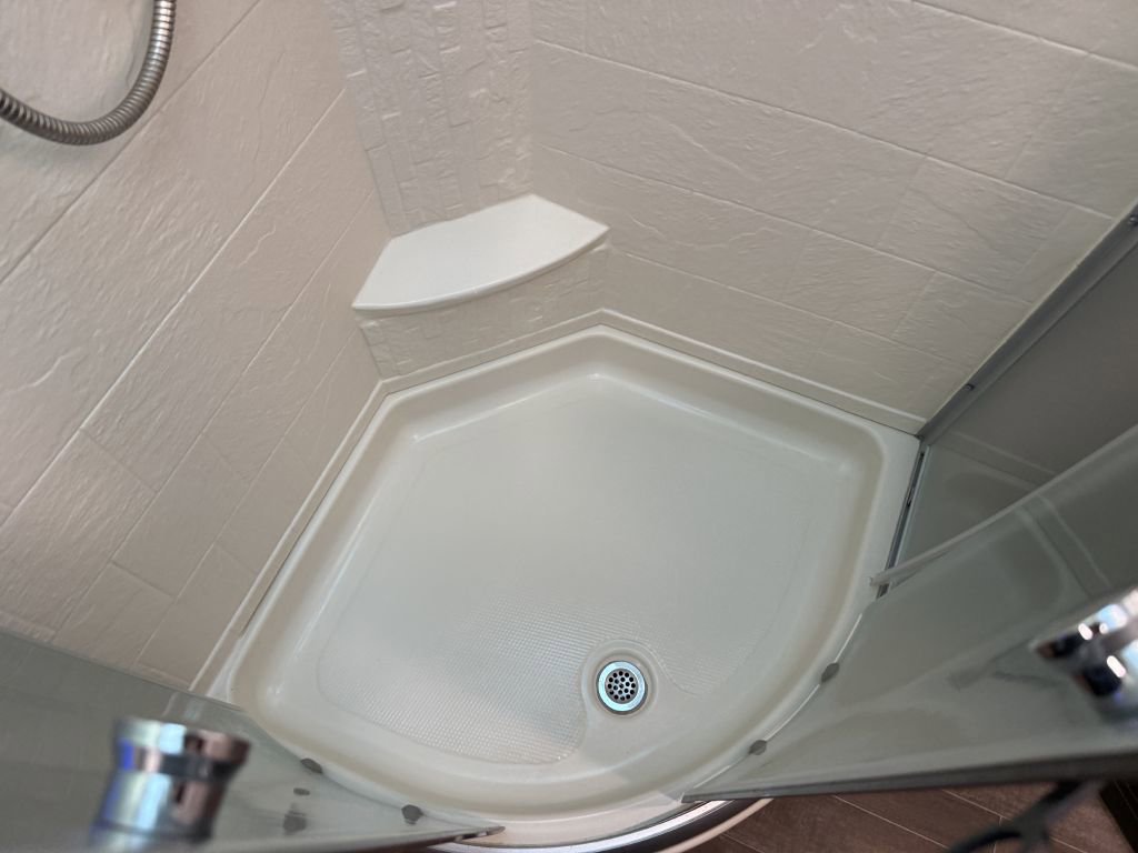 Used 2018 RAM 5500 SLT w/ Quick Order Package 29G SLT image 73