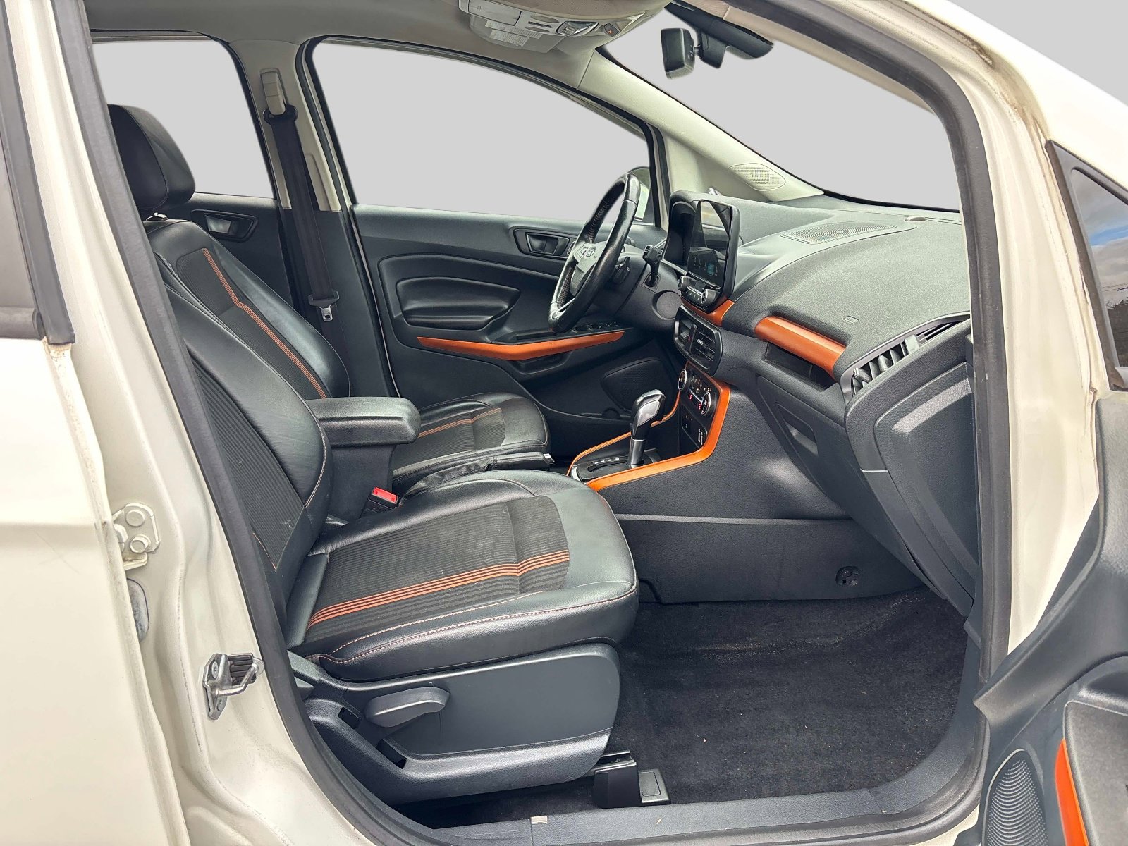 Used 2018 Ford EcoSport SES image 16