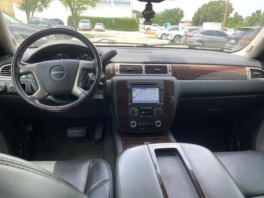 Used 2014 GMC Yukon XL Denali AWD/4WD image 14