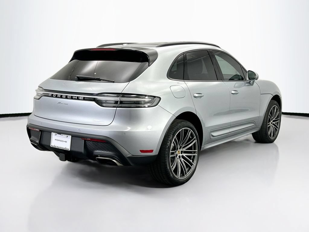 Used 2026 Porsche Macan AWD/4WD image 7
