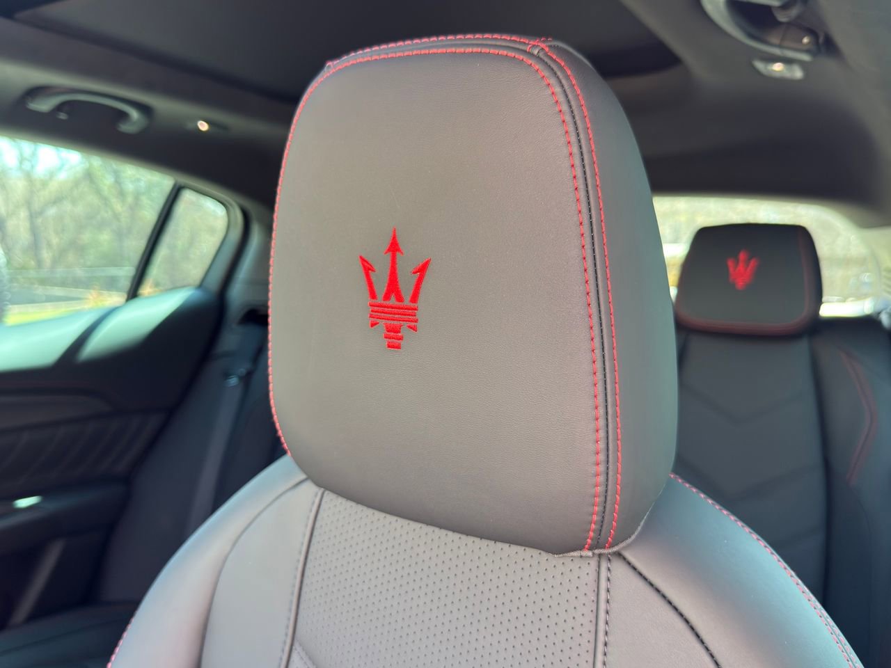 Certified 2024 Maserati Grecale Trofeo AWD/4WD image 16