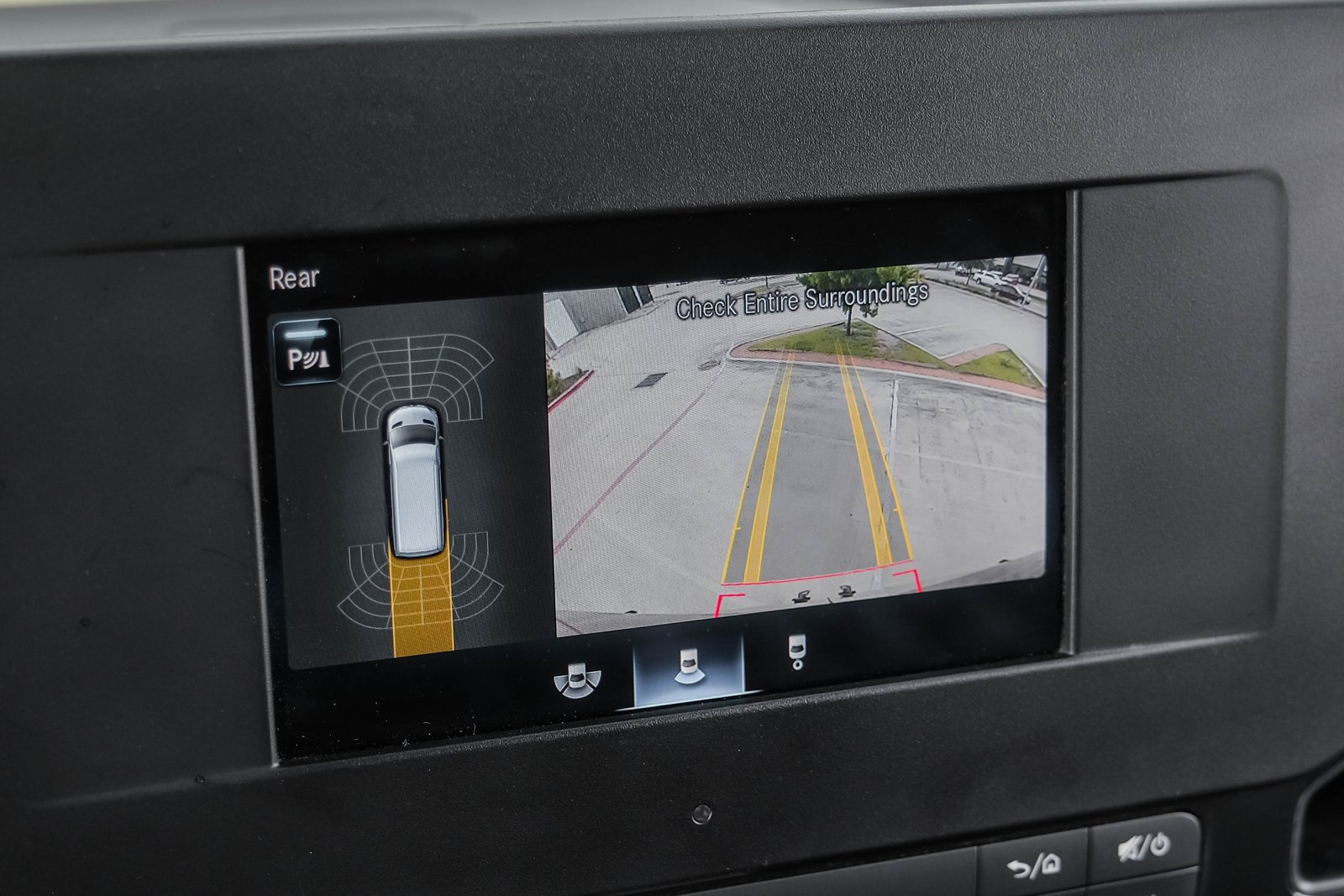 Used 2024 Mercedes-Benz Sprinter 3500 image 22