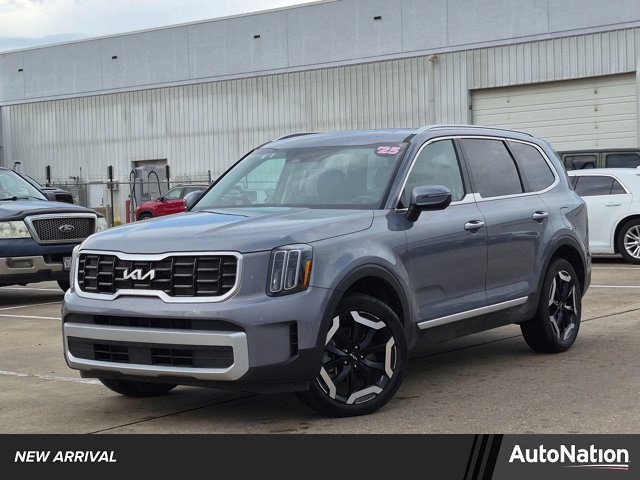 Used 2025 Kia Telluride S FWD image 1