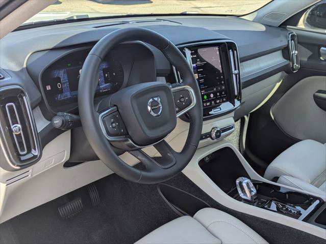 Used 2026 Volvo XC40 B5 Plus w/ Protection Package Premier AWD/4WD image 11