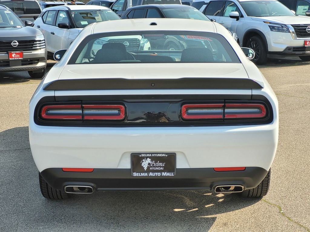 Used 2023 Dodge Challenger SXT w/ Blacktop Package image 6