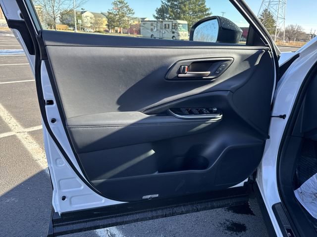 New 2026 Toyota Crown Platinum image 11